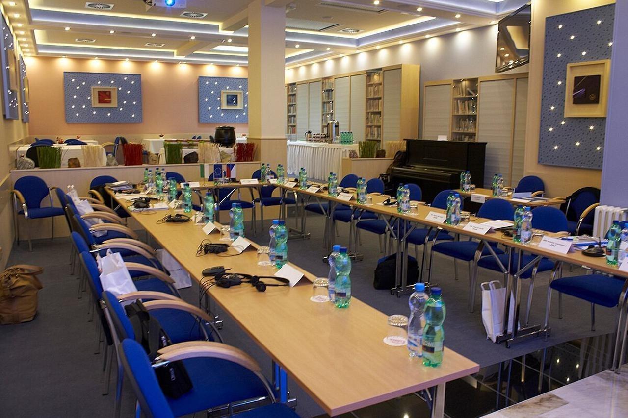 Krivan Hotel Карловы Вары Экстерьер фото