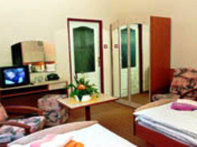 Krivan Hotel Карловы Вары Экстерьер фото